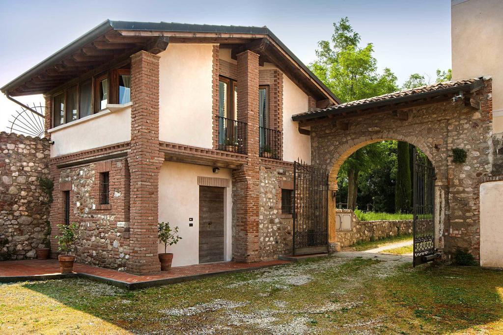 Antico Cascinale Lombardo * Lonato